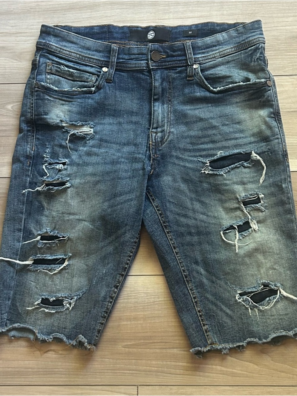 Jordan Craig men’s 32x12  Distressed Denim Shorts - Blue and white washed